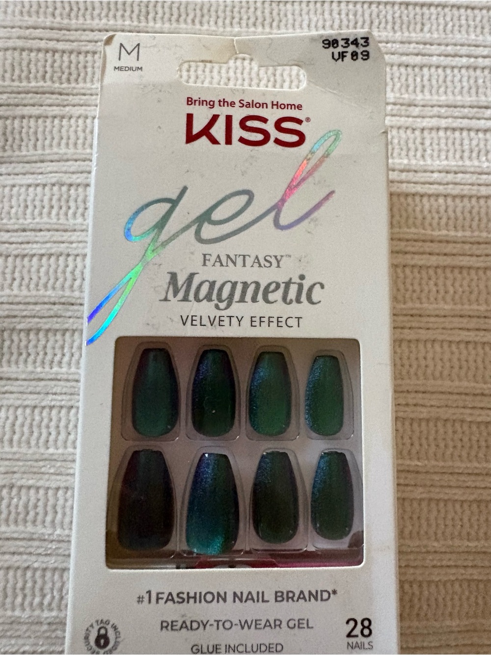 Kiss Gel Fantasy Magnetic Velvety Effect Press-On Nails – Multi Color